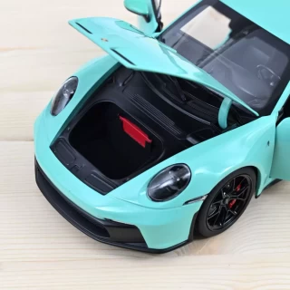 Porsche 911 GT3 2021 Mint mit schwarzen Felgen Norev 1:18 Metallmodell